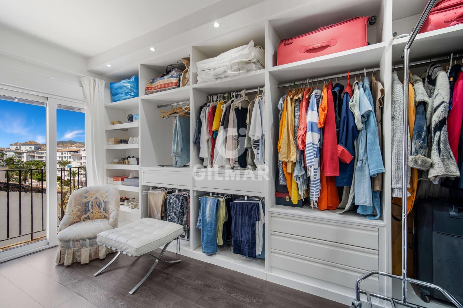 3 bedroom Penthouse for sale in Nueva Andalucia with pool garage - € 1,197,000 (Ref: 9747388)