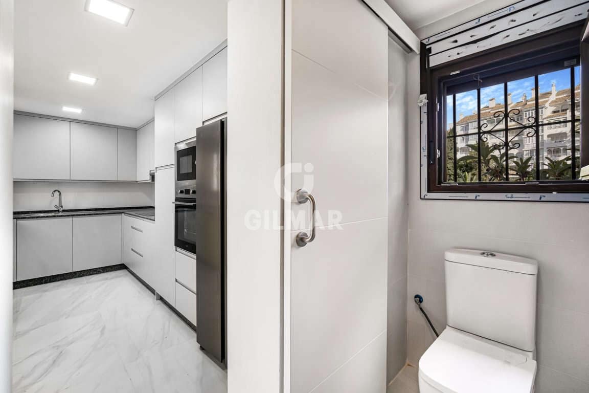 3 Zimmer Wohnung zu verkaufen in Puerto Banus mit Pool - 790.000 € (Ref: 9747389)