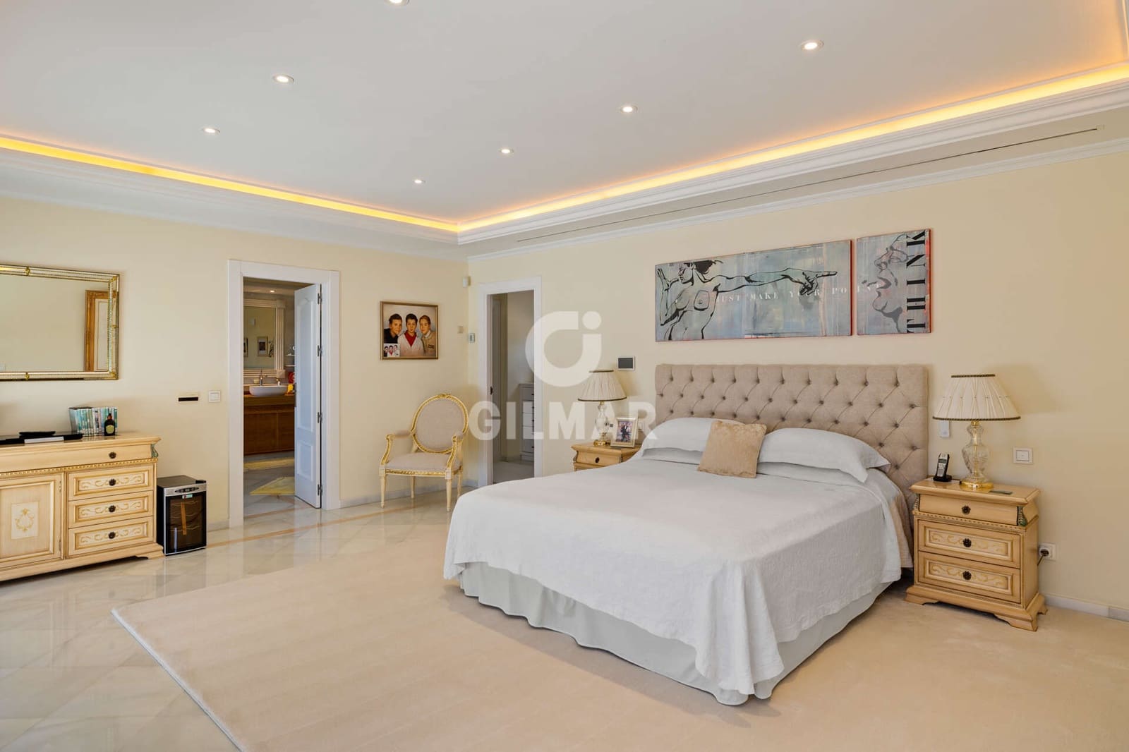 6 bedroom Villa for sale in Nueva Andalucia with pool garage - € 6,400,000 (Ref: 9747390)