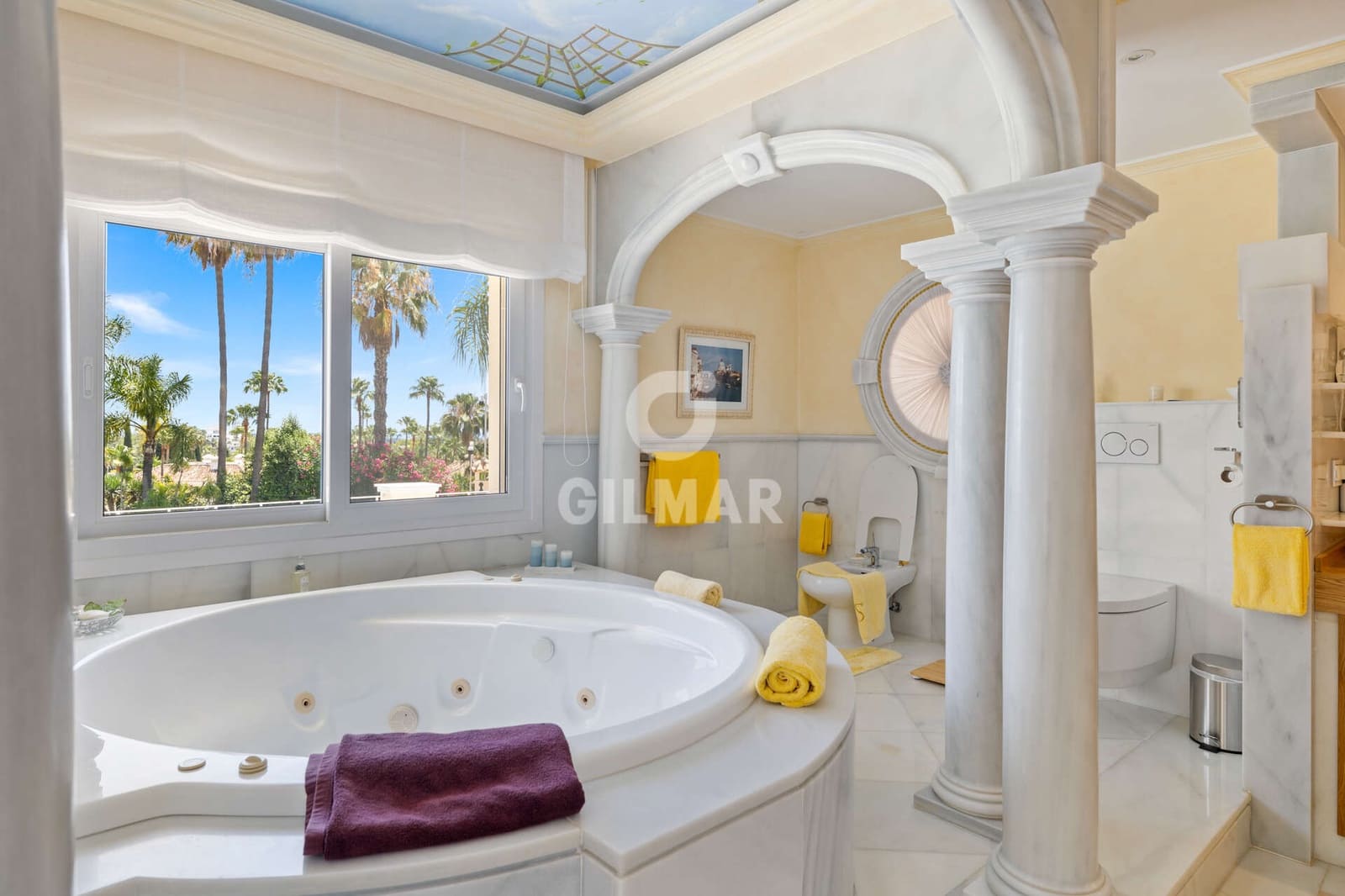 6 bedroom Villa for sale in Nueva Andalucia with pool garage - € 6,400,000 (Ref: 9747390)