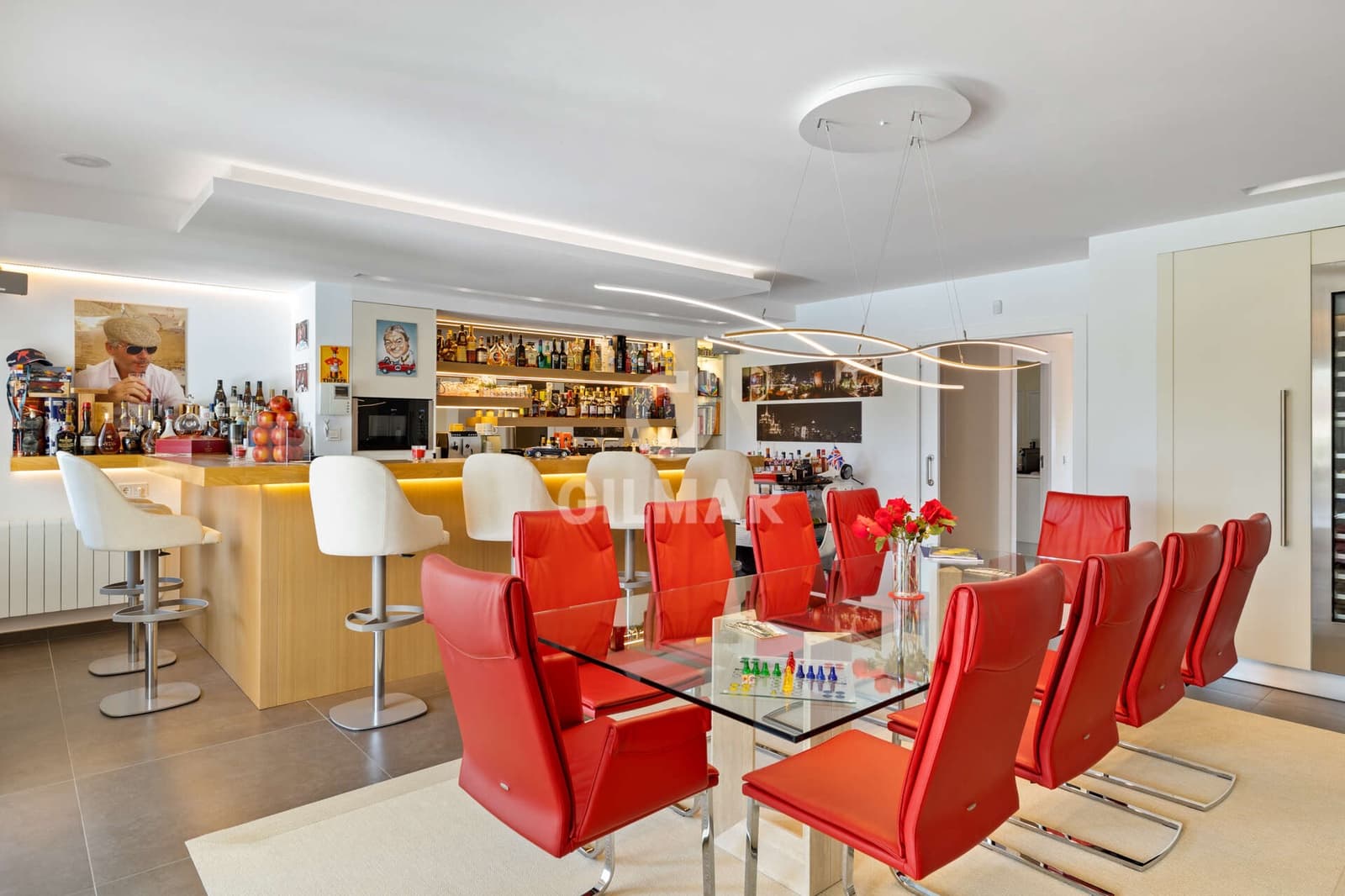 6 bedroom Villa for sale in Nueva Andalucia with pool garage - € 6,400,000 (Ref: 9747390)