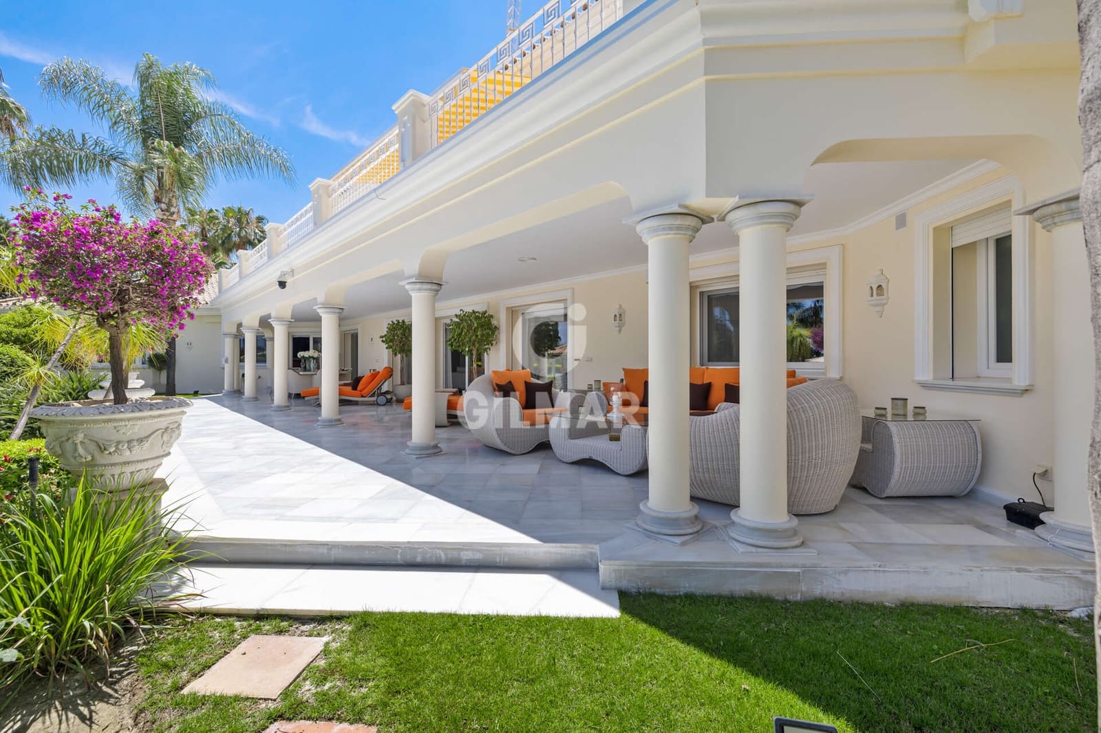6 bedroom Villa for sale in Nueva Andalucia with pool garage - € 6,400,000 (Ref: 9747390)