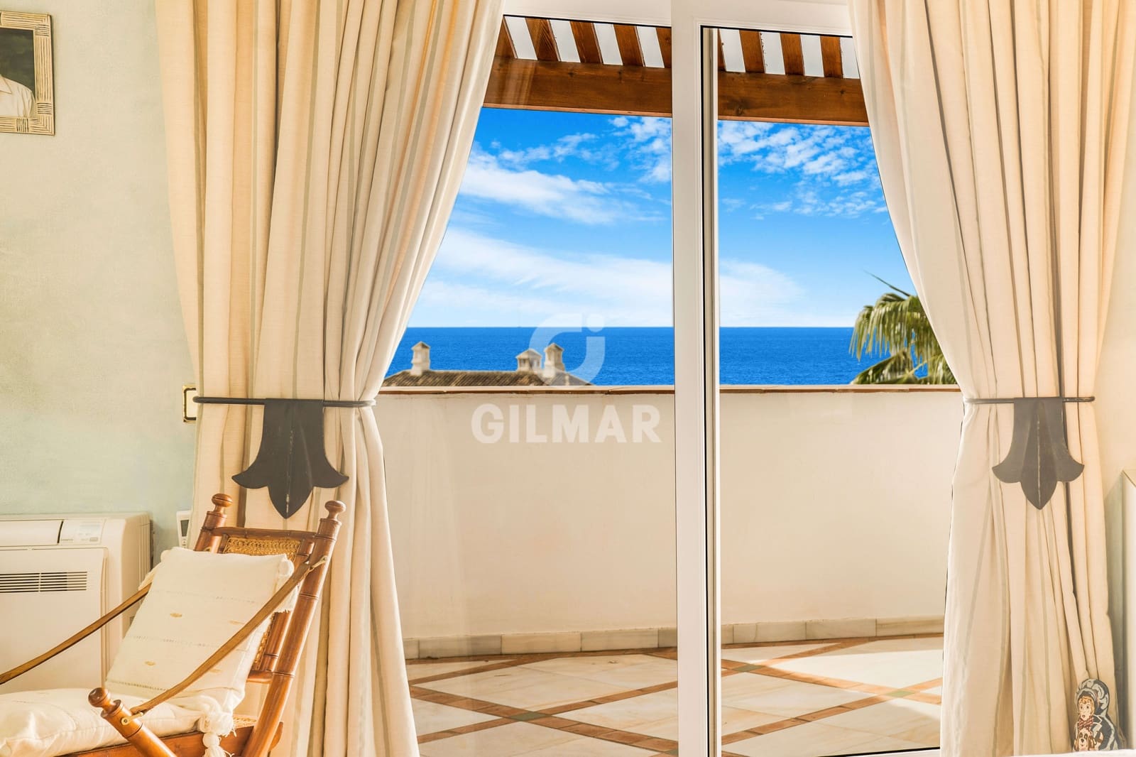 4 soveværelse Penthouse til salg i Golden Mile med swimmingpool garage - € 2.950.000 (Ref: 9747392)