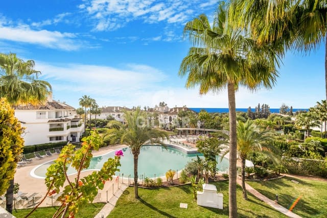 4 soveværelse Penthouse til salg i Lomas De Marbella, Marbella med swimmingpool garage - € 2.950.000 (Ref: 9747392)