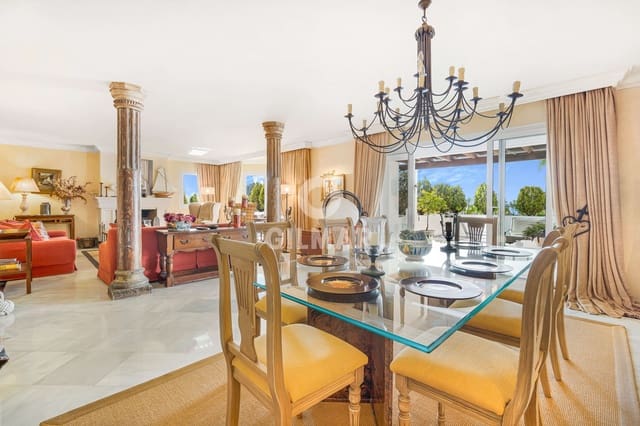 4 soveværelse Penthouse til salg i Lomas De Marbella, Marbella med swimmingpool garage - € 2.950.000 (Ref: 9747392)