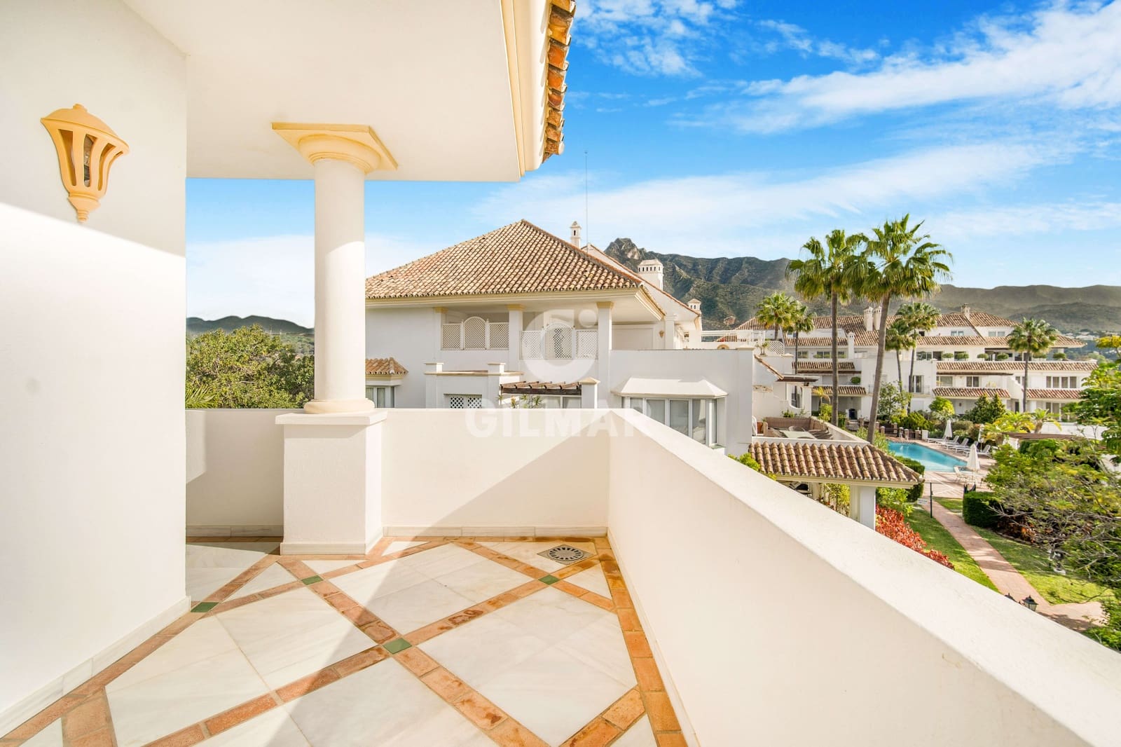 4 soveværelse Penthouse til salg i Golden Mile med swimmingpool garage - € 2.950.000 (Ref: 9747392)