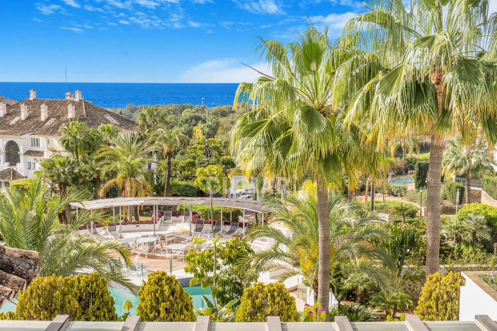 4 soveværelse Penthouse til salg i Golden Mile med swimmingpool garage - € 2.950.000 (Ref: 9747392)