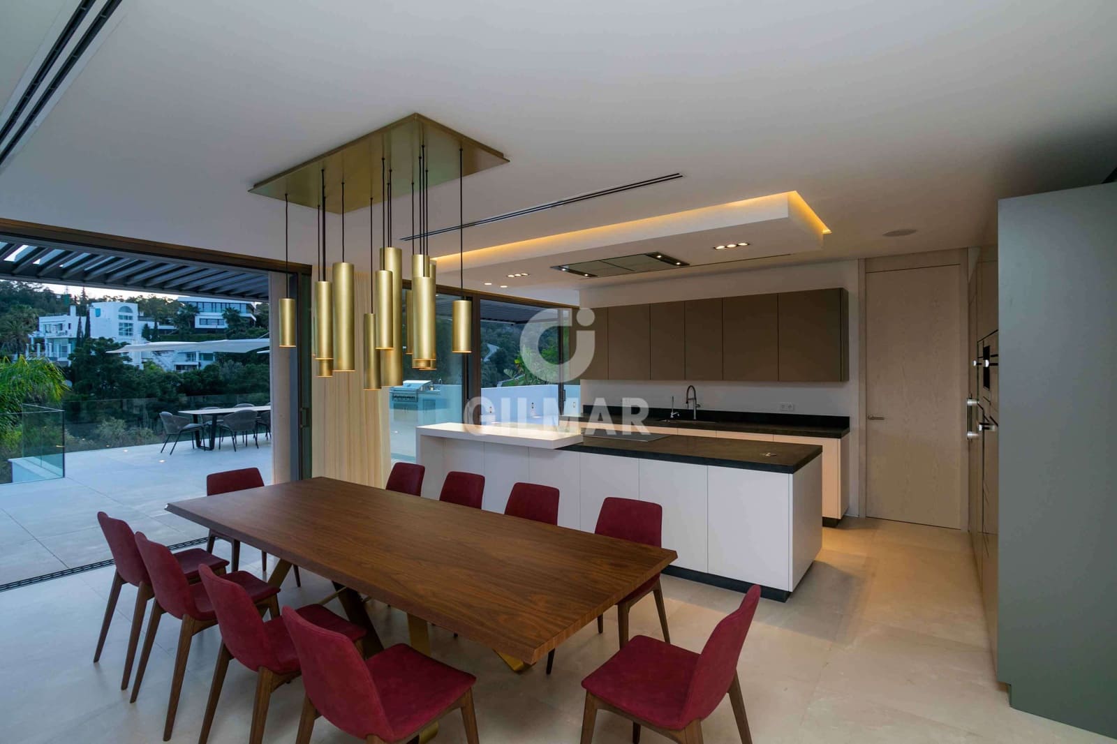 5 quarto Moradia para venda em Benahavis com piscina garagem - 4 950 000 € (Ref: 9747393)