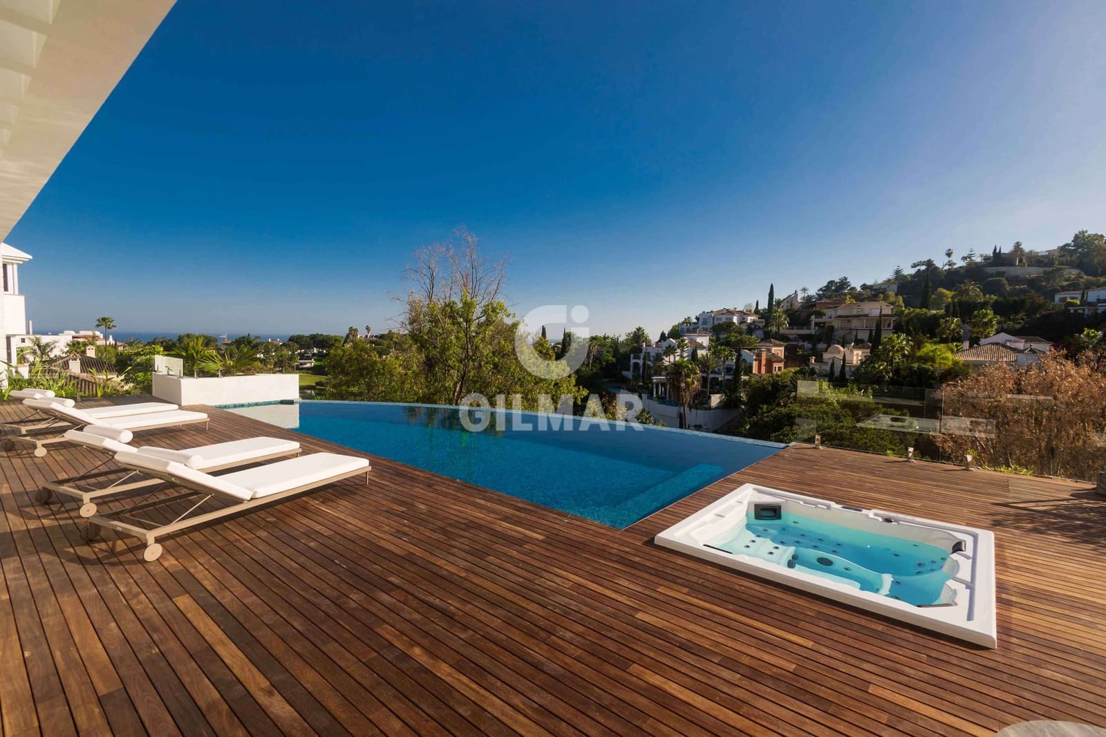 5 quarto Moradia para venda em Benahavis com piscina garagem - 4 950 000 € (Ref: 9747393)
