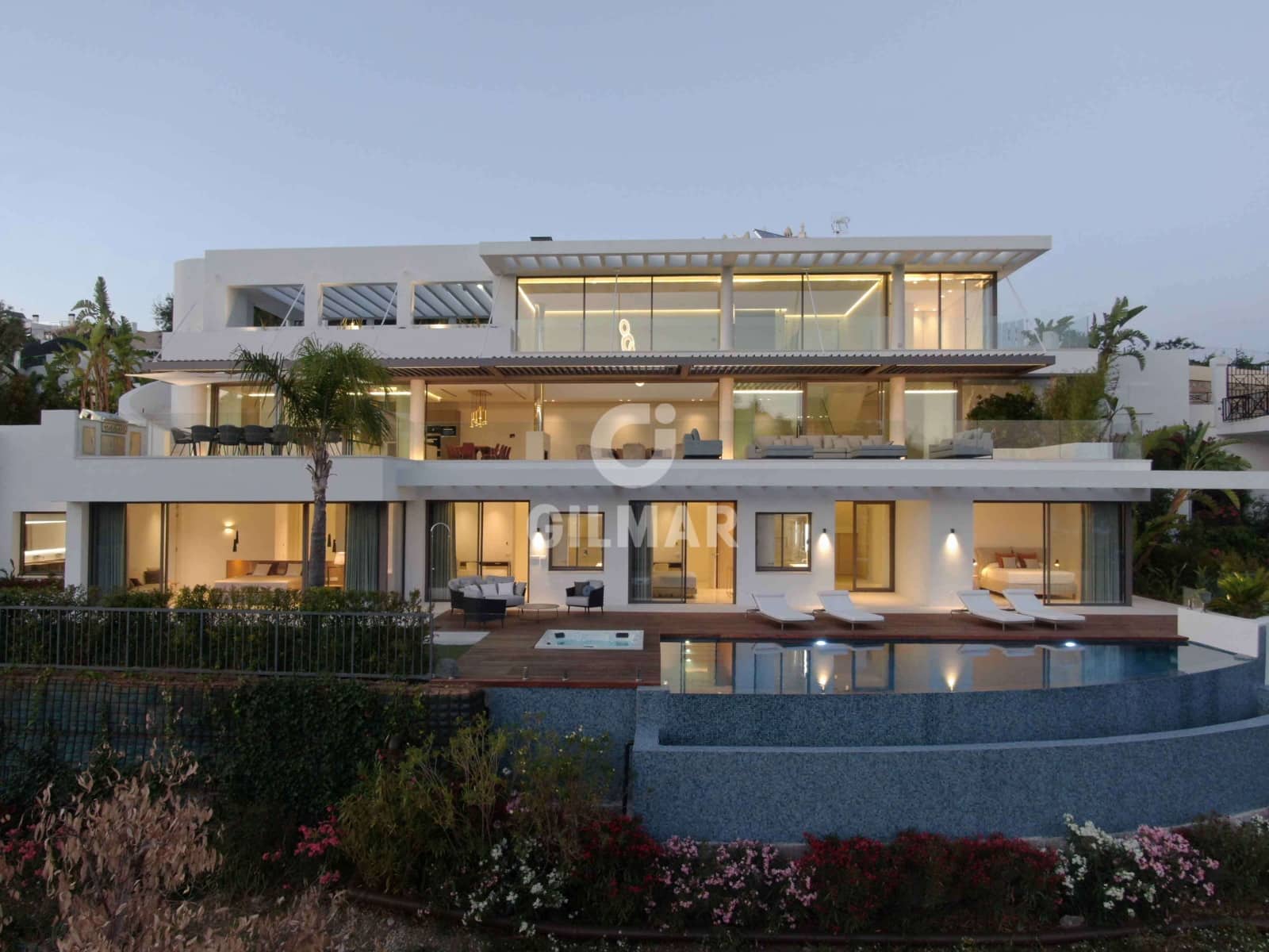 5 quarto Moradia para venda em Benahavis com piscina garagem - 4 950 000 € (Ref: 9747393)