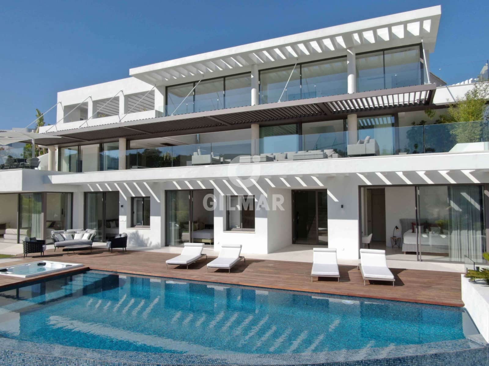 5 quarto Moradia para venda em Benahavis com piscina garagem - 4 950 000 € (Ref: 9747393)