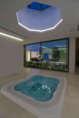 6 slaapkamer Villa te koop in Aloha Golf, Marbella met zwembad garage - € 6.450.000 (Ref: 9747394)