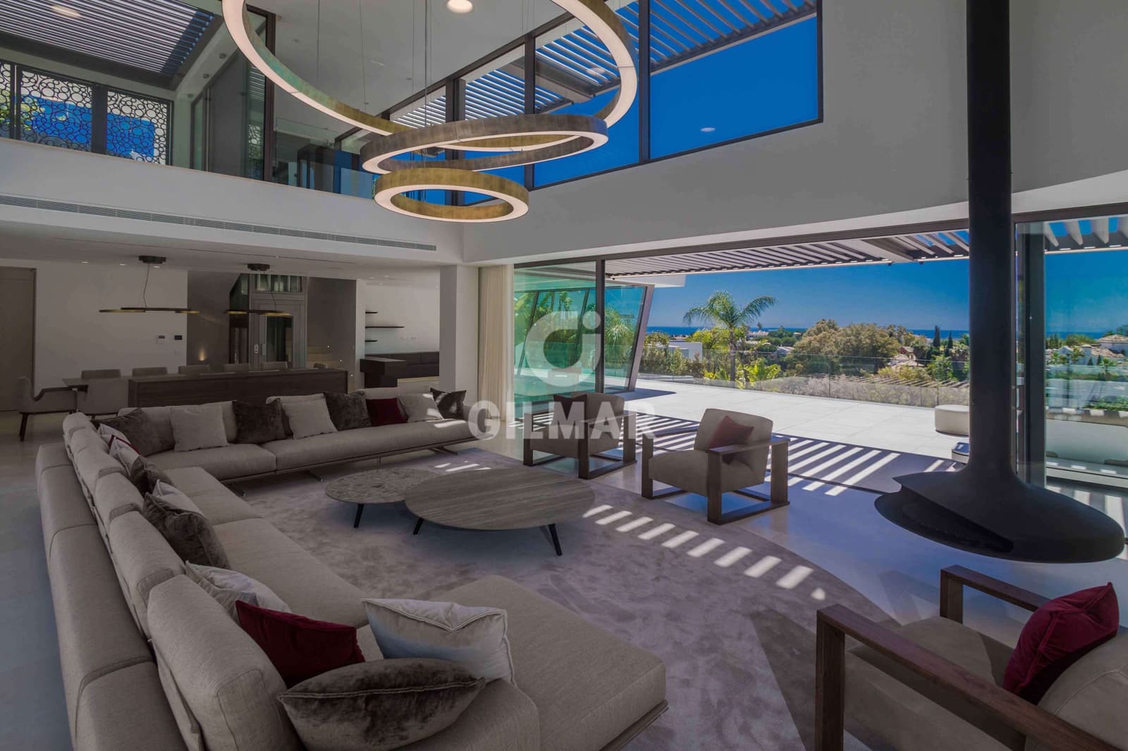 6 slaapkamer Villa te koop in Nueva Andalucia met zwembad garage - € 6.450.000 (Ref: 9747394)