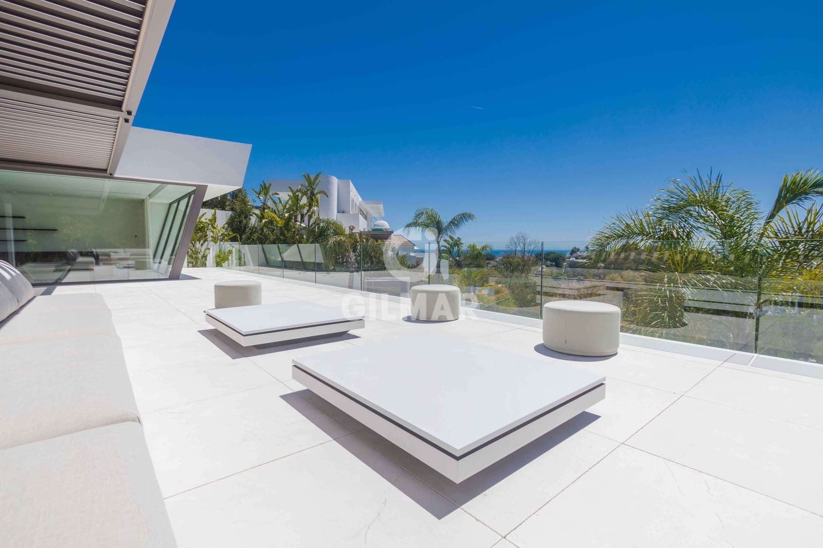 6 slaapkamer Villa te koop in Nueva Andalucia met zwembad garage - € 6.450.000 (Ref: 9747394)