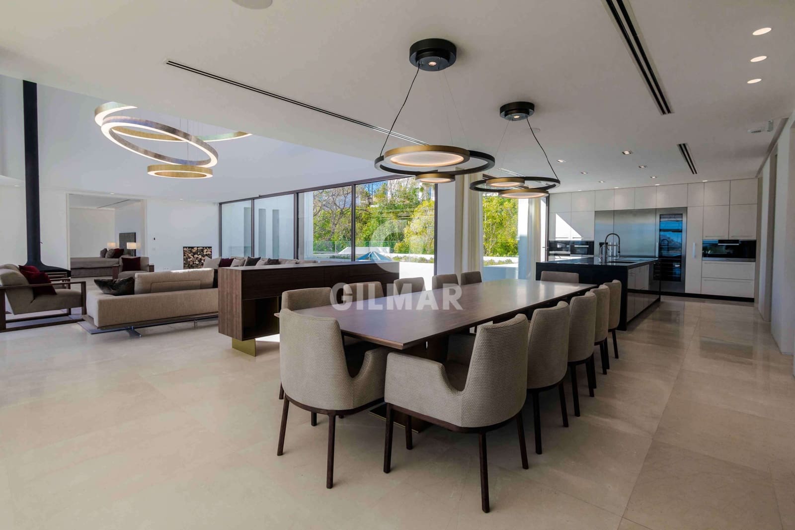 6 slaapkamer Villa te koop in Nueva Andalucia met zwembad garage - € 6.450.000 (Ref: 9747394)