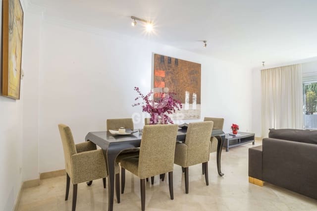 3 chambre Appartement à vendre à Puerto Banus, Marbella avec piscine garage - 775 000 € (Ref: 9747397)