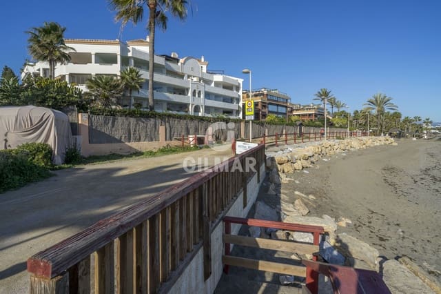 3 chambre Appartement à vendre à Puerto Banus, Marbella avec piscine garage - 775 000 € (Ref: 9747397)