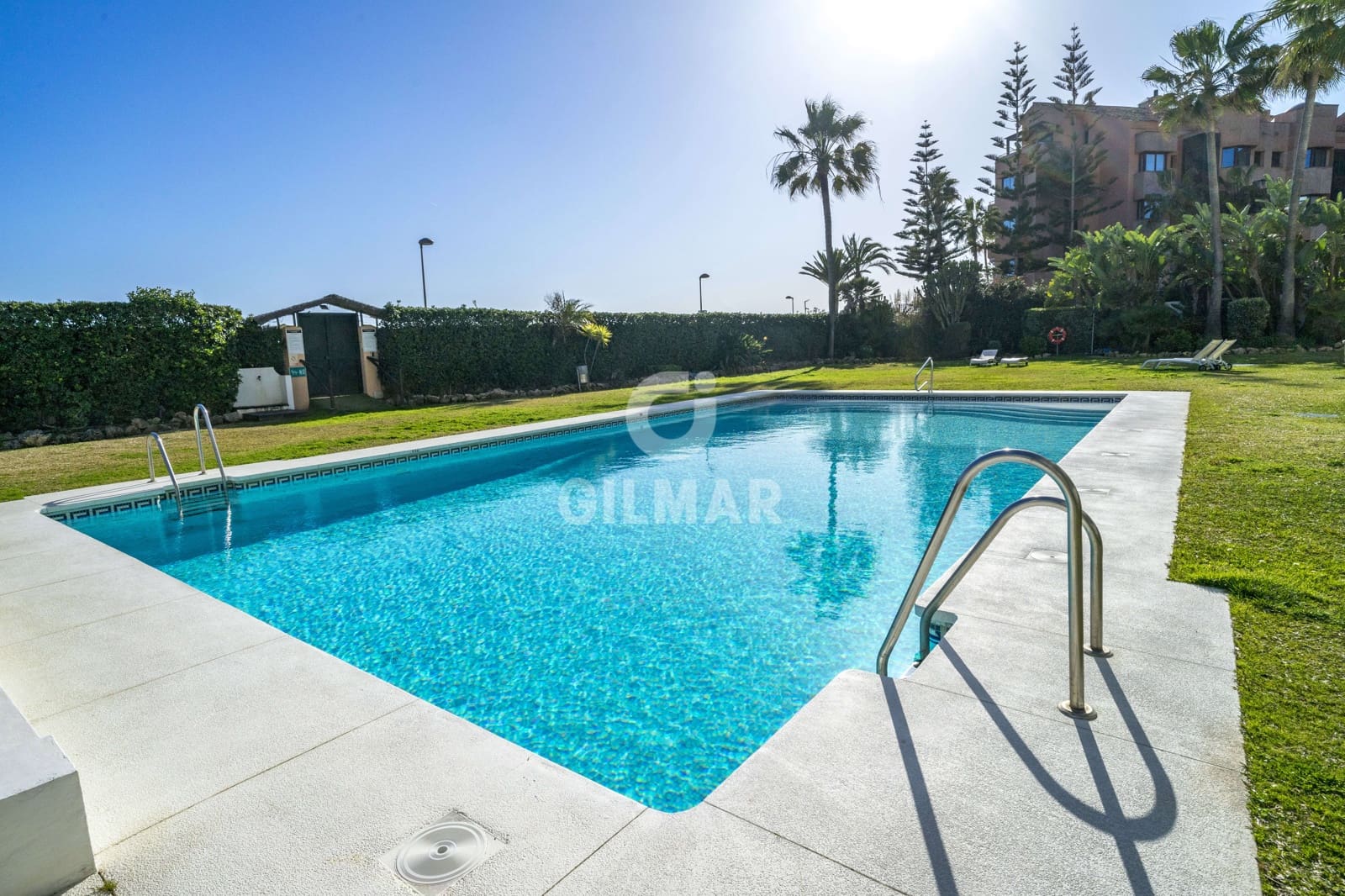 3 Zimmer Wohnung zu verkaufen in Nueva Andalucia mit Pool Garage - 775.000 € (Ref: 9747397)