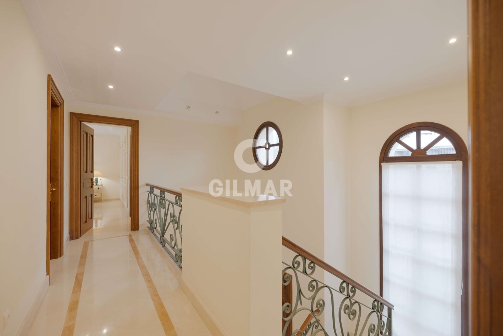 7 soverom Villa til salgs i Benahavis med svømmebasseng garasje - € 2 100 000 (Ref: 9747398)