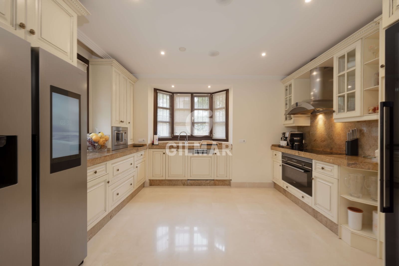 7 soverom Villa til salgs i Benahavis med svømmebasseng garasje - € 2 100 000 (Ref: 9747398)