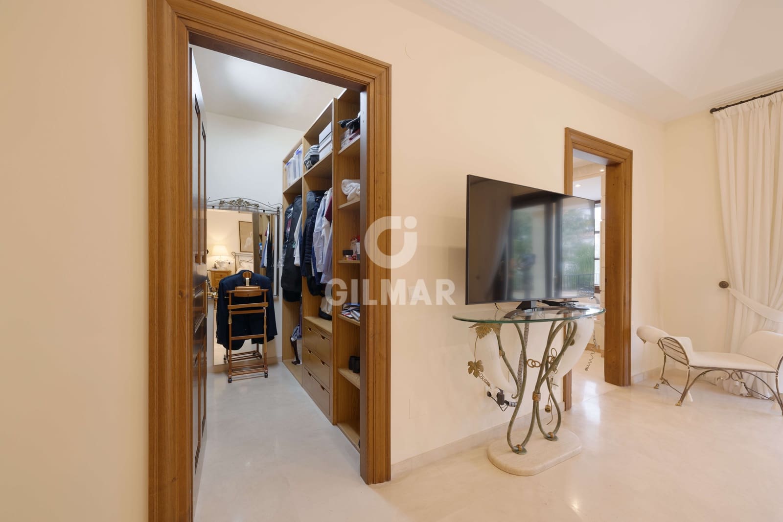 7 soverom Villa til salgs i Benahavis med svømmebasseng garasje - € 2 100 000 (Ref: 9747398)