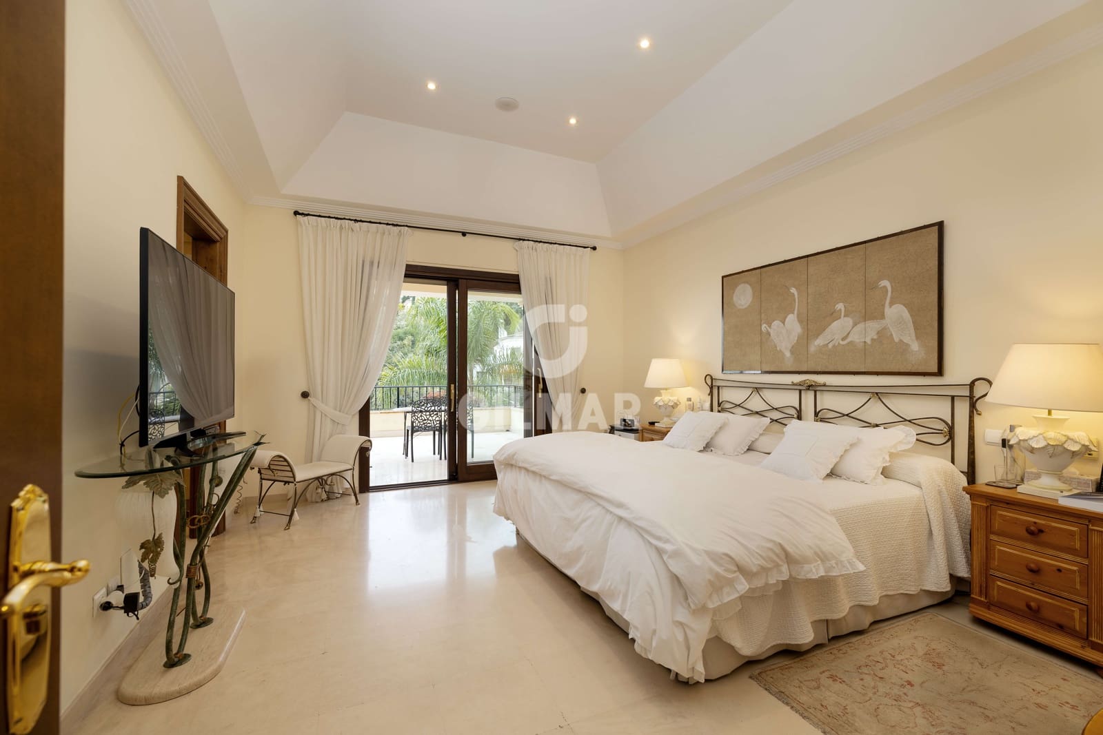 7 soverom Villa til salgs i Benahavis med svømmebasseng garasje - € 2 100 000 (Ref: 9747398)