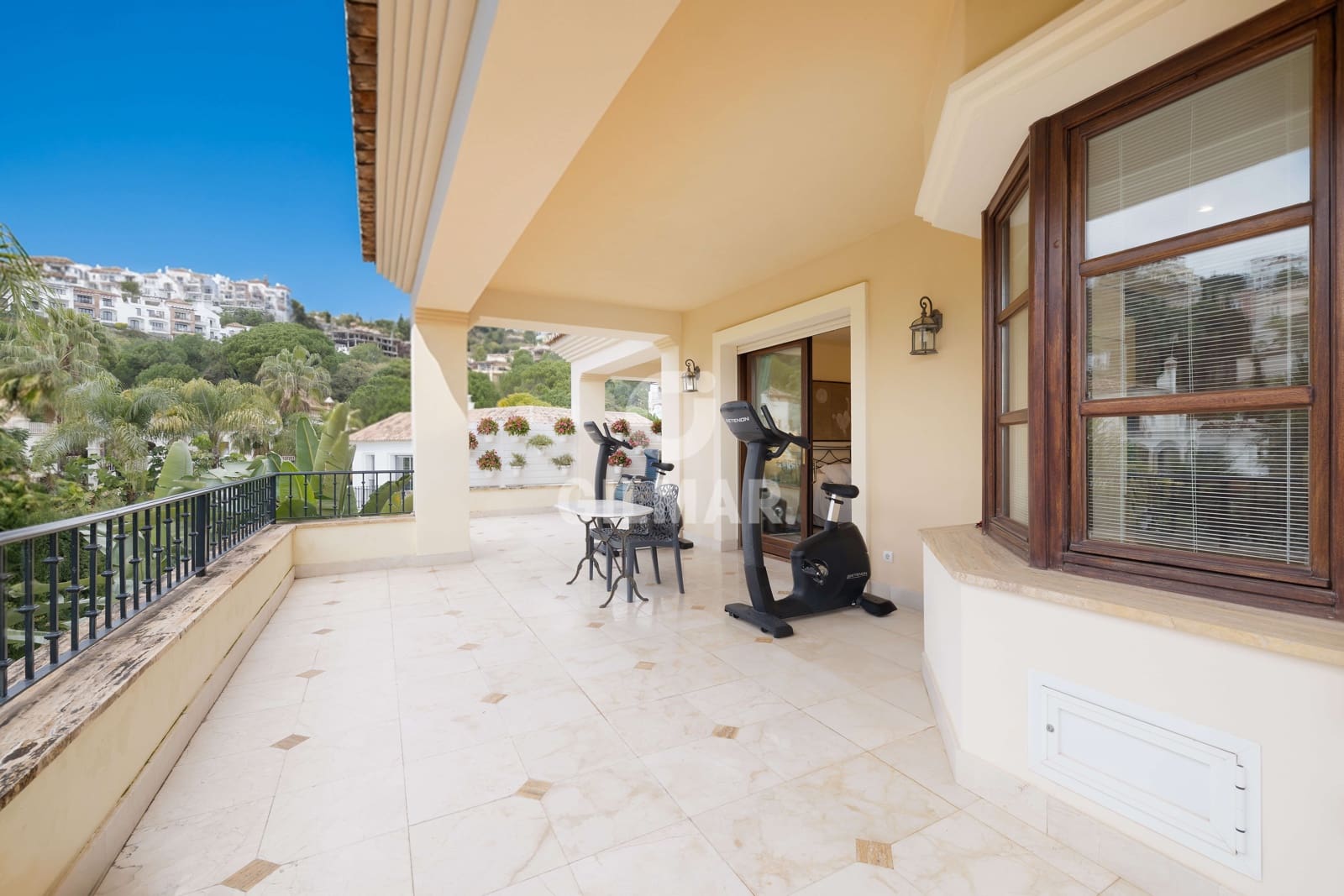 7 soverom Villa til salgs i Benahavis med svømmebasseng garasje - € 2 100 000 (Ref: 9747398)