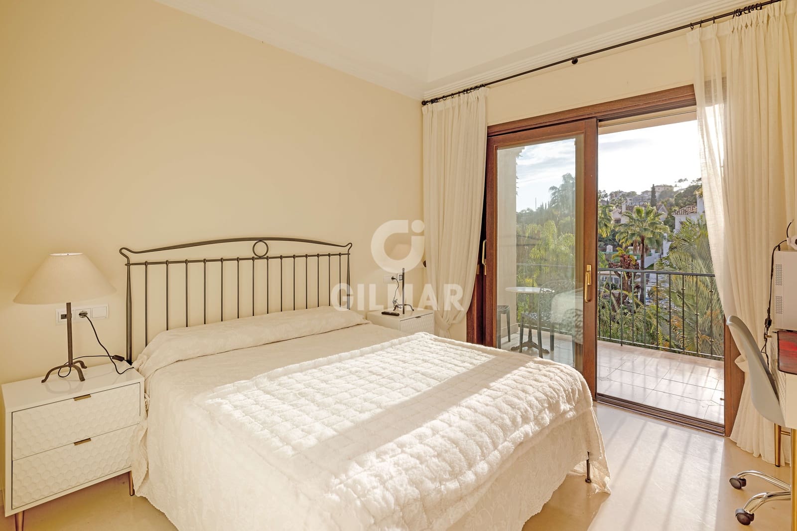 7 soverom Villa til salgs i Benahavis med svømmebasseng garasje - € 2 100 000 (Ref: 9747398)