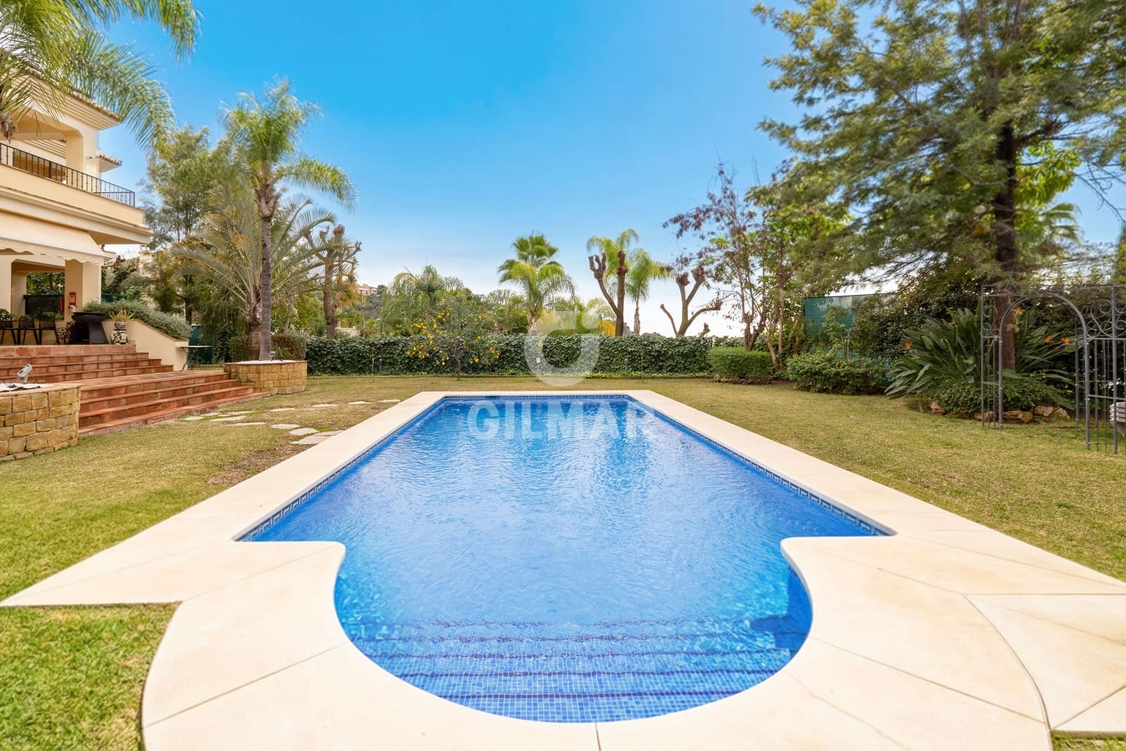 7 soverom Villa til salgs i Benahavis med svømmebasseng garasje - € 2 100 000 (Ref: 9747398)