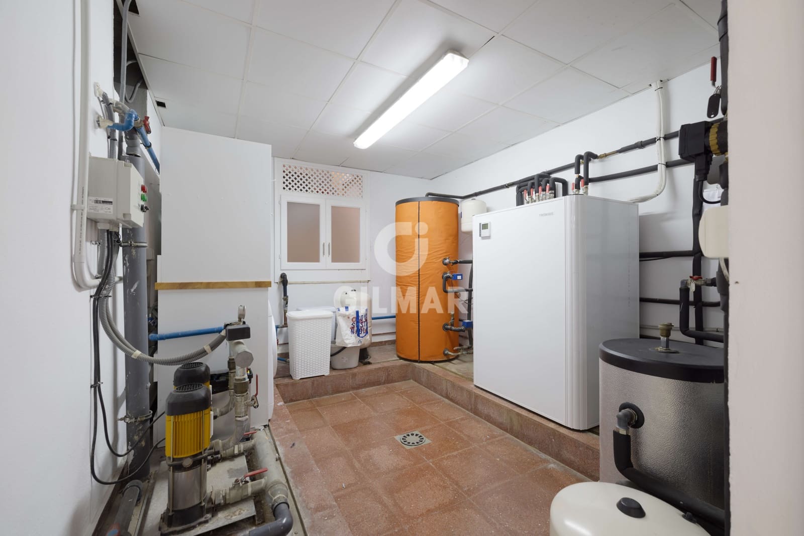 7 soverom Villa til salgs i Benahavis med svømmebasseng garasje - € 2 100 000 (Ref: 9747398)