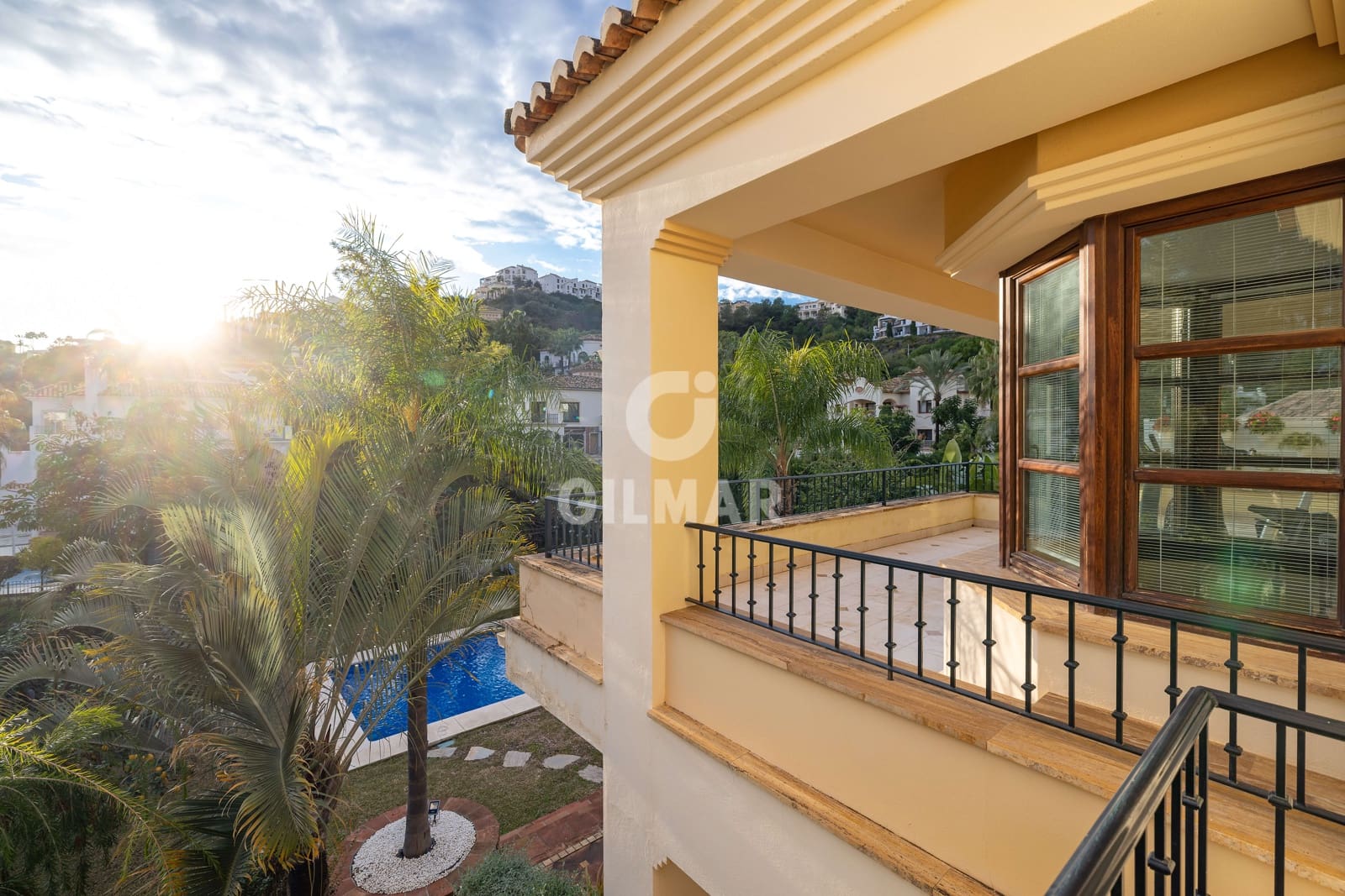 7 soverom Villa til salgs i Benahavis med svømmebasseng garasje - € 2 100 000 (Ref: 9747398)