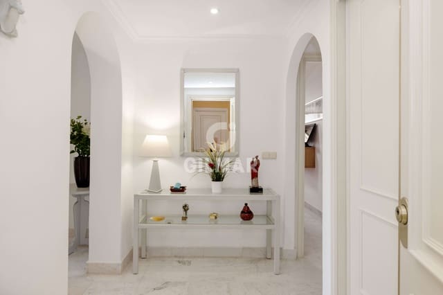 3 camera da letto Appartamento in vendita in Puerto Banus, Marbella con piscina garage - 980.000 € (Rif: 9747399)