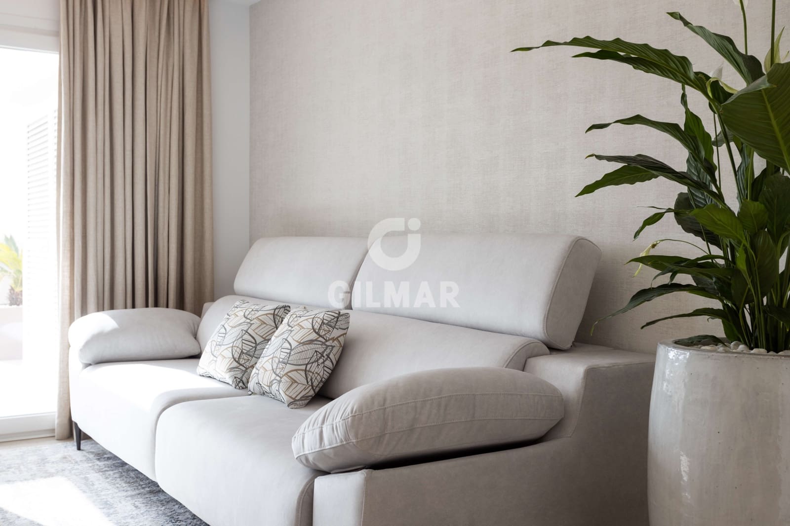 2 sypialnia Penthouse na sprzedaż w Nueva Andalucia z basenem garażem - 890 000 € (Ref: 9747401)