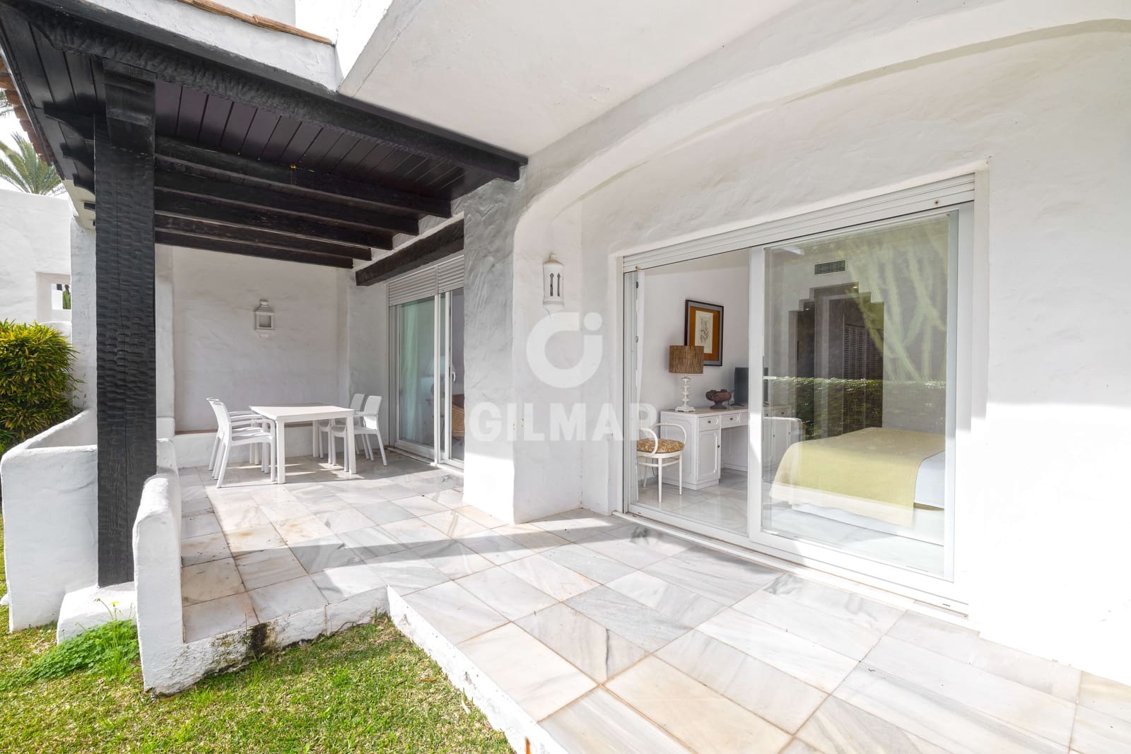 3 Zimmer Wohnung zu verkaufen in Puerto Banus mit Pool Garage - 1.385.000 € (Ref: 9747402)