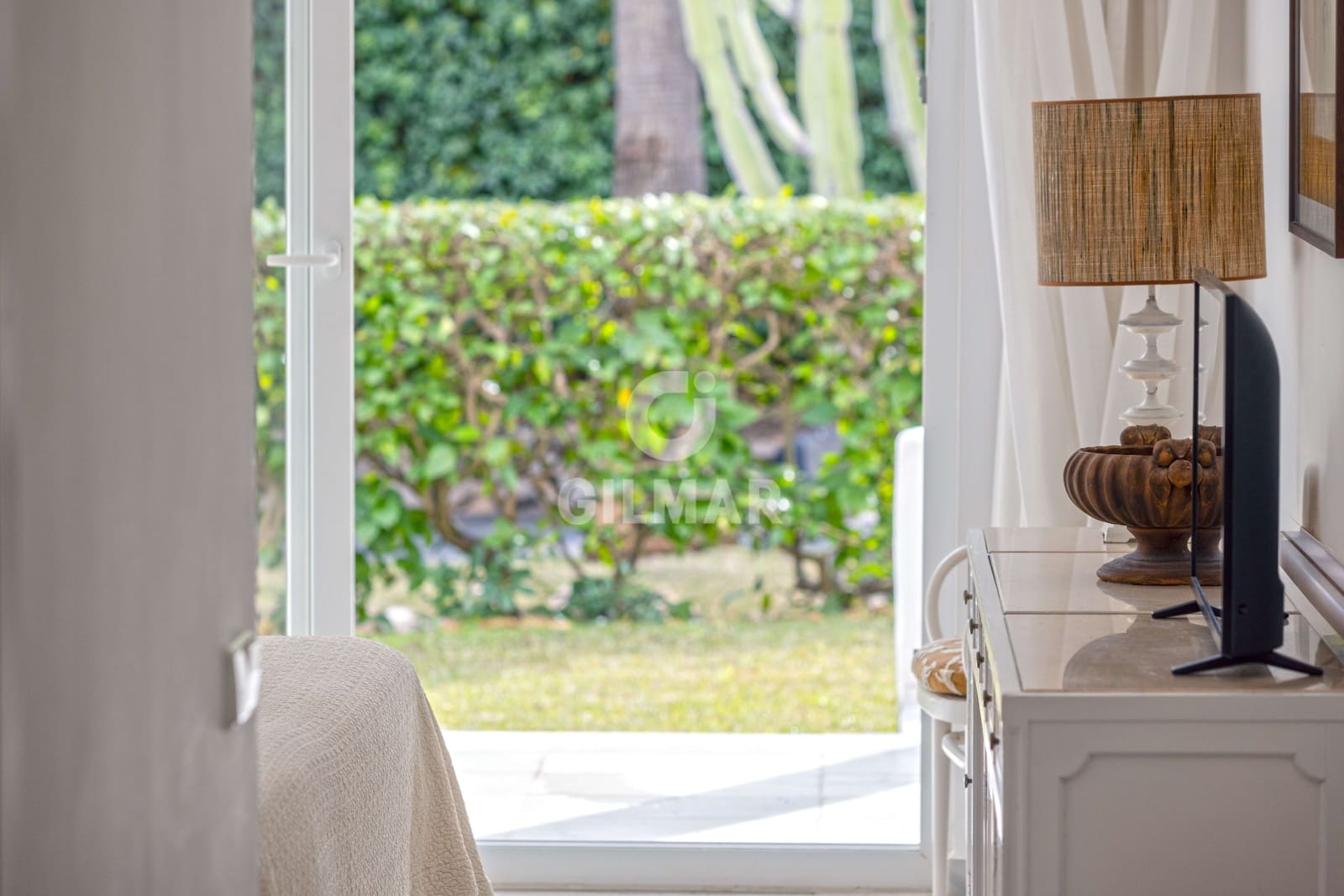 3 Zimmer Wohnung zu verkaufen in Puerto Banus mit Pool Garage - 1.385.000 € (Ref: 9747402)