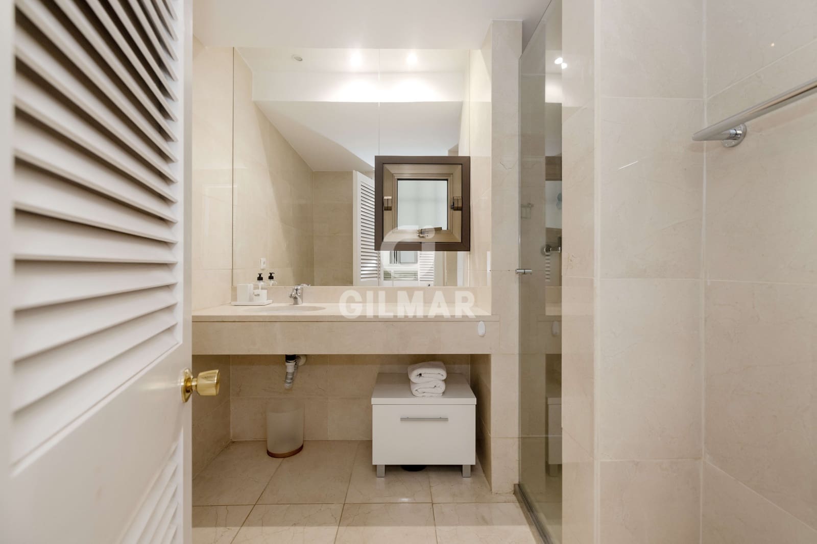 3 Zimmer Wohnung zu verkaufen in Puerto Banus mit Pool Garage - 1.385.000 € (Ref: 9747402)