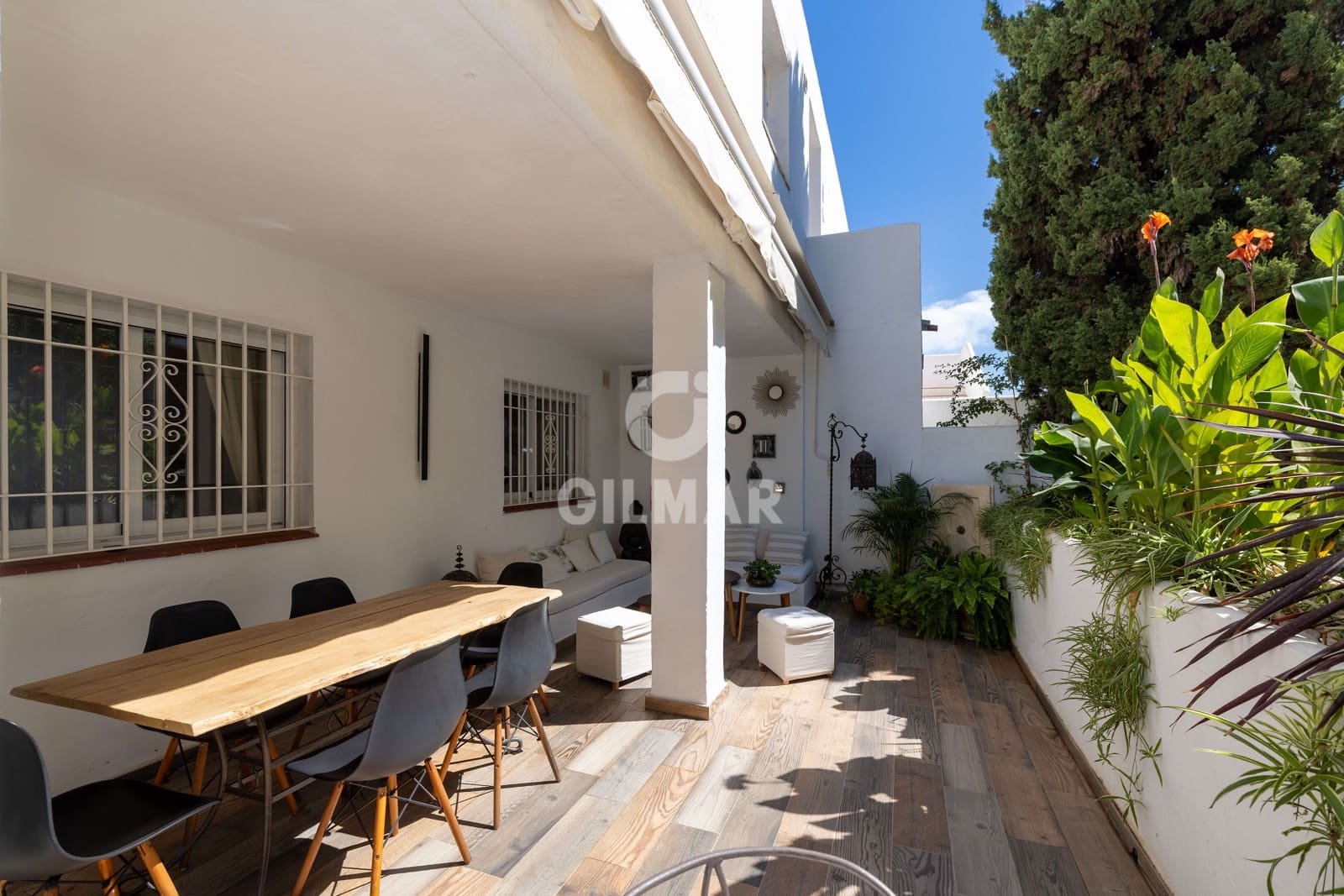 3 Zimmer Wohnung zu verkaufen in Nueva Andalucia mit Pool - 770.000 € (Ref: 9747403)