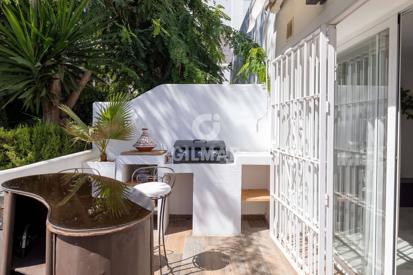 3 Zimmer Wohnung zu verkaufen in Nueva Andalucia mit Pool - 770.000 € (Ref: 9747403)