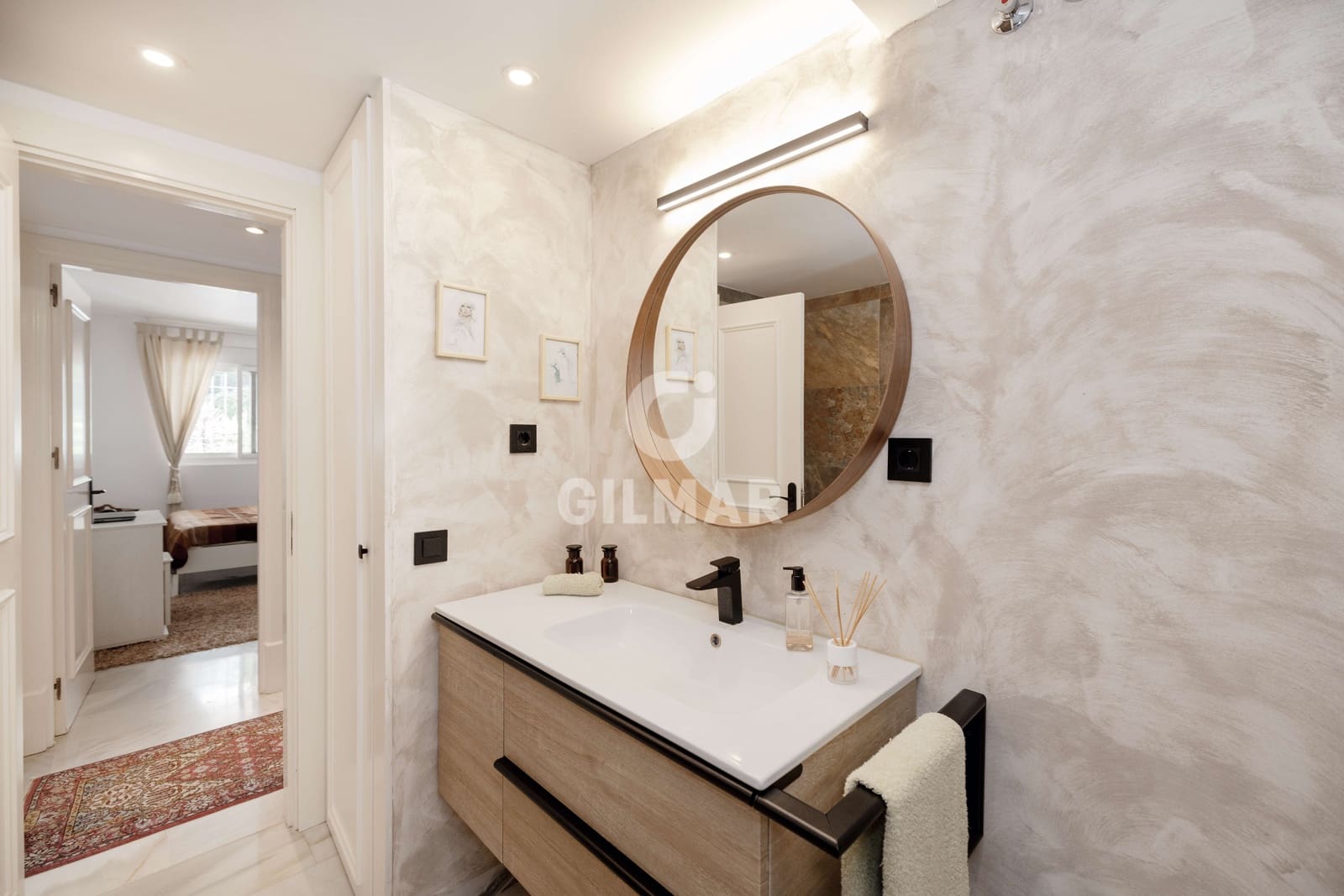 3 Zimmer Wohnung zu verkaufen in Nueva Andalucia mit Pool - 770.000 € (Ref: 9747403)