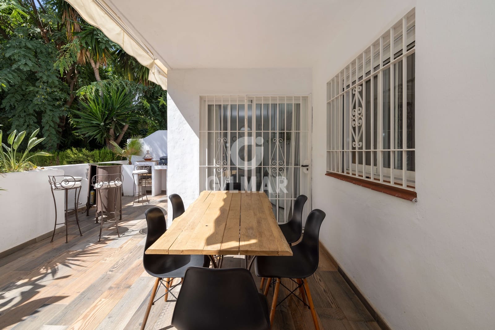 3 Zimmer Wohnung zu verkaufen in Nueva Andalucia mit Pool - 770.000 € (Ref: 9747403)