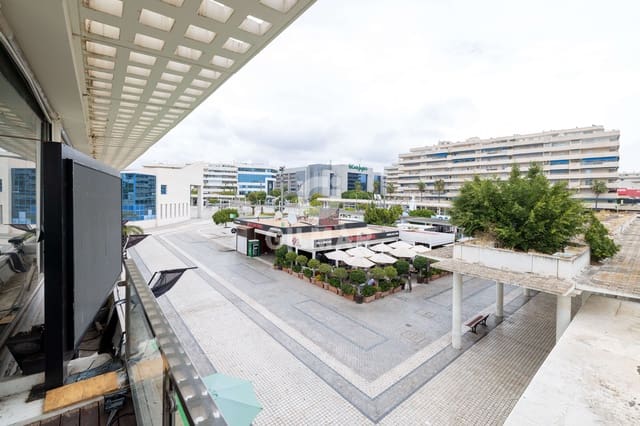 Erhverv til salg i Puerto Banus, Marbella - € 4.800.000 (Ref: 9747404)