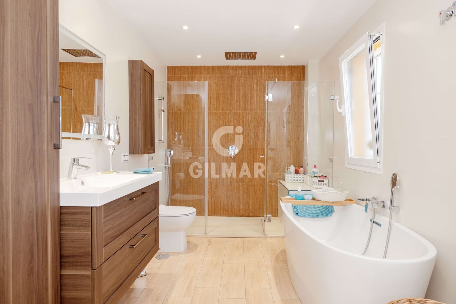 6 soveværelse Villa til salg i San Pedro de Alcantara med garage - € 885.000 (Ref: 9747405)