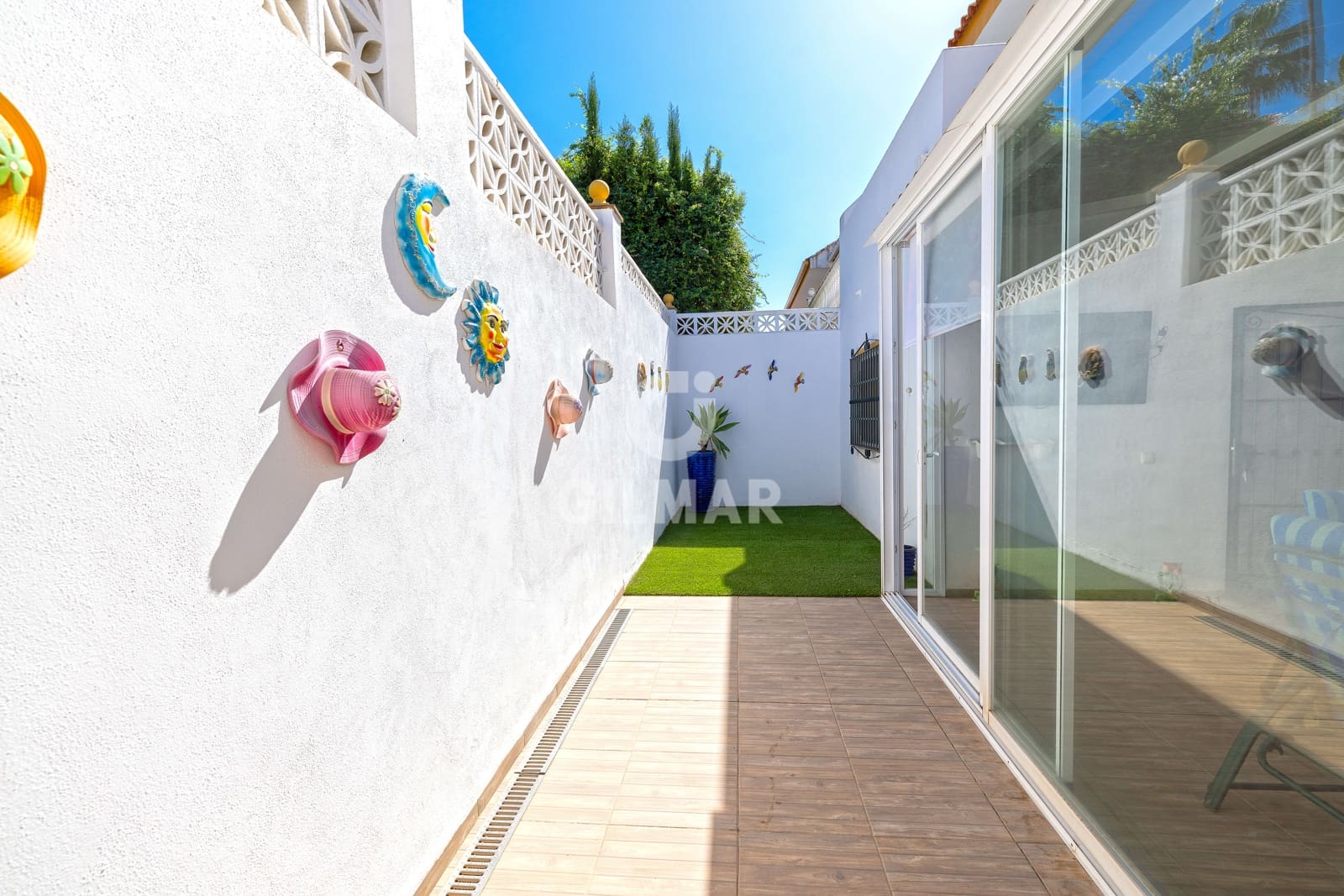 6 soveværelse Villa til salg i San Pedro de Alcantara med garage - € 885.000 (Ref: 9747405)