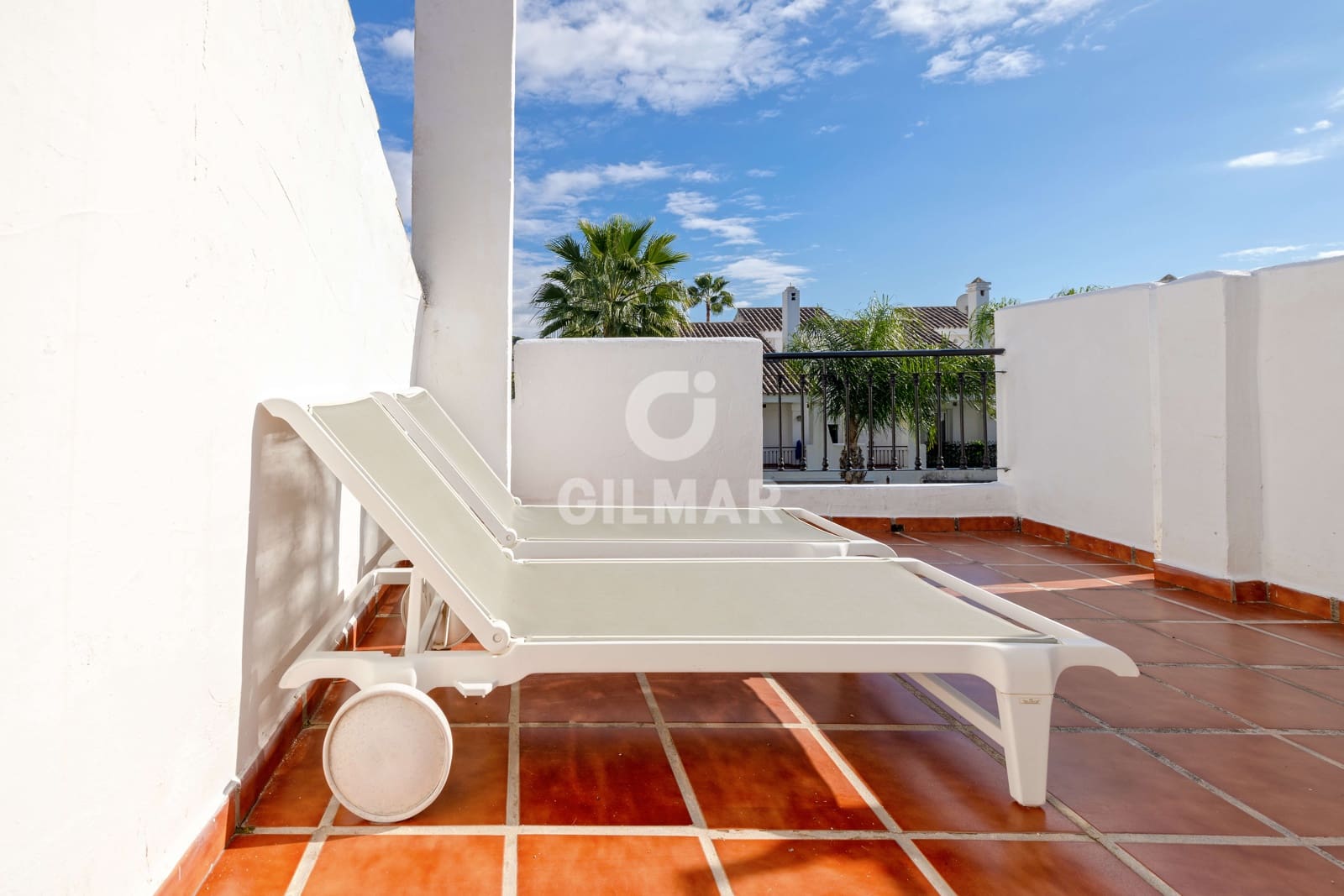 3 Zimmer Doppelhaus zu verkaufen in Nueva Andalucia mit Pool Garage - 749.000 € (Ref: 9747406)