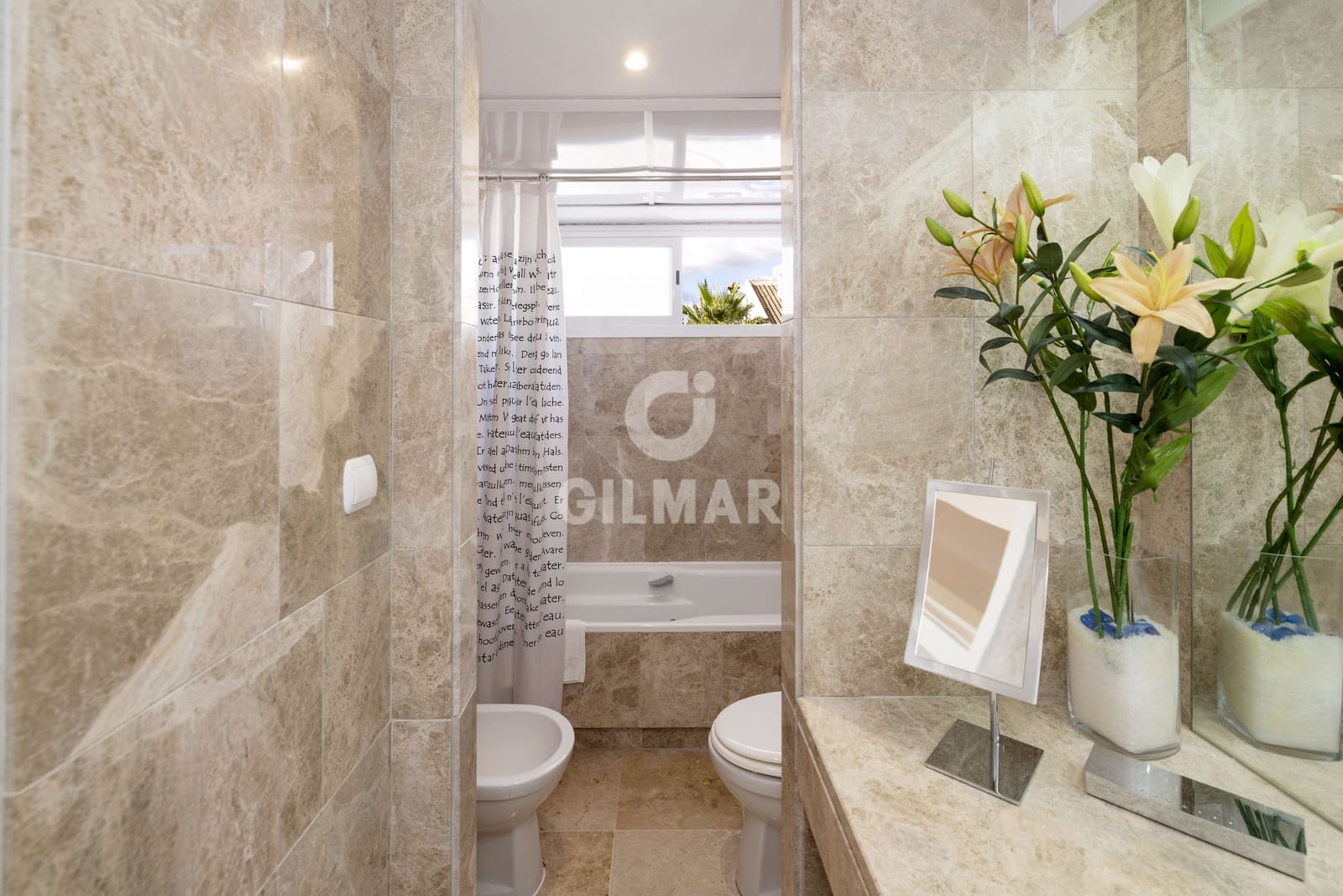 3 Zimmer Doppelhaus zu verkaufen in Nueva Andalucia mit Pool Garage - 749.000 € (Ref: 9747406)