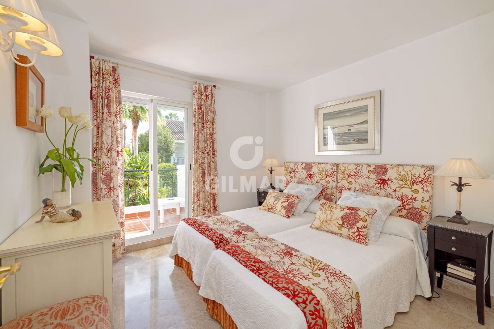 3 Zimmer Doppelhaus zu verkaufen in Nueva Andalucia mit Pool Garage - 749.000 € (Ref: 9747406)