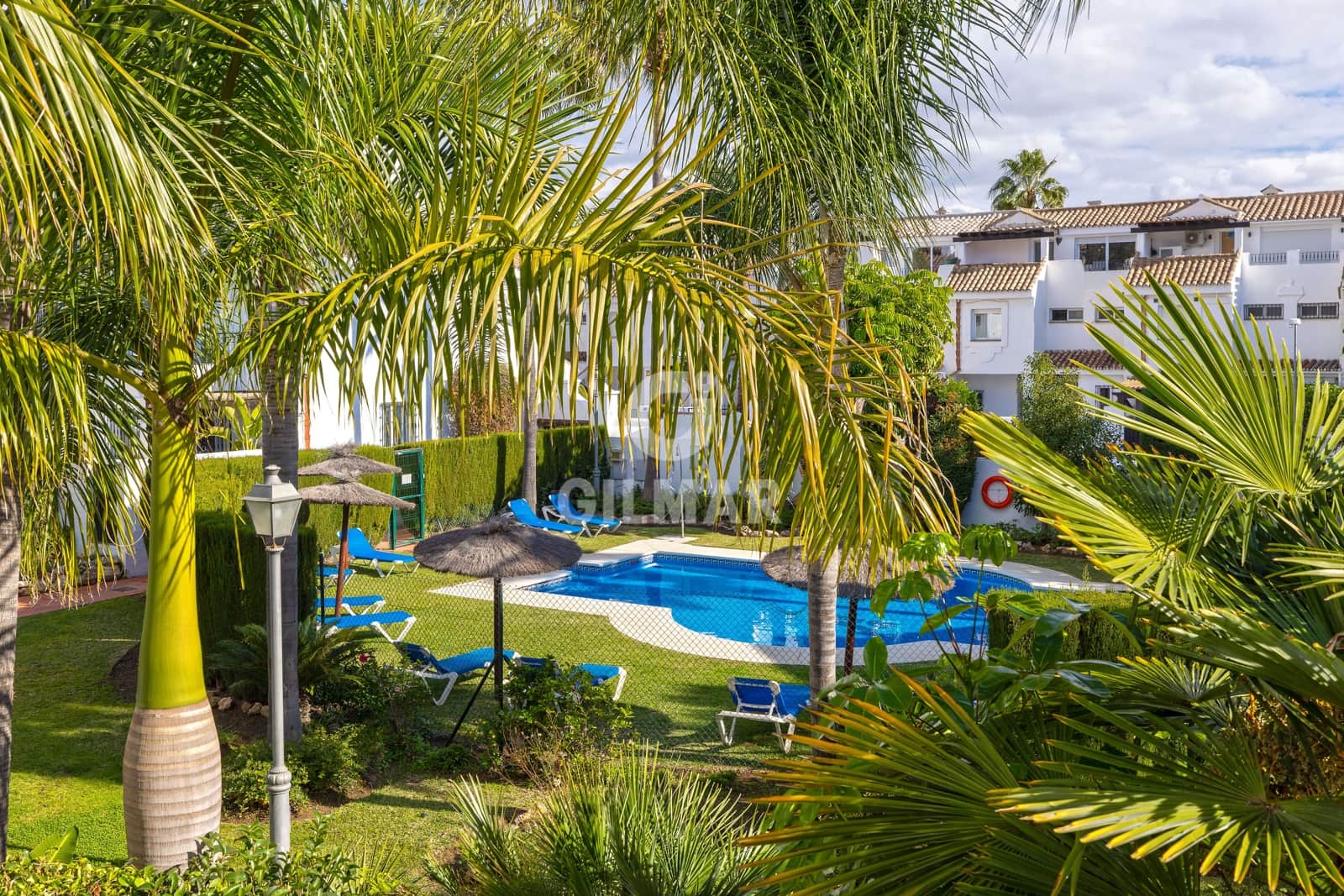 3 Zimmer Doppelhaus zu verkaufen in Nueva Andalucia mit Pool Garage - 749.000 € (Ref: 9747406)