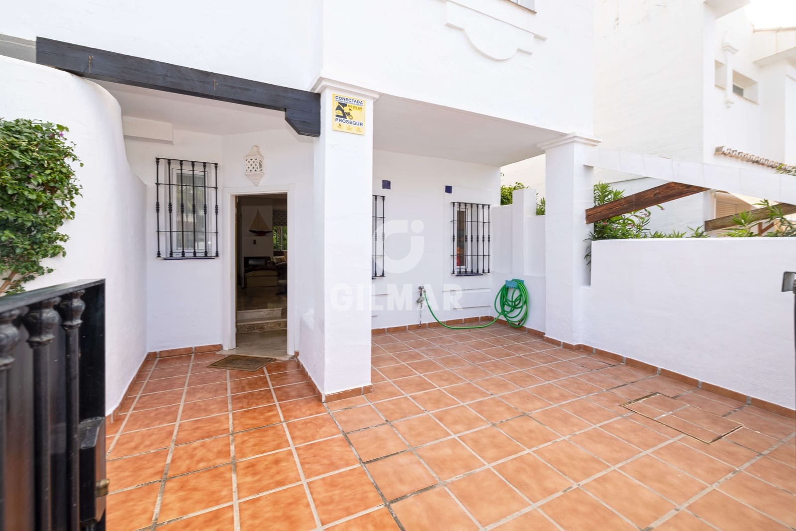 3 Zimmer Doppelhaus zu verkaufen in Nueva Andalucia mit Pool Garage - 749.000 € (Ref: 9747406)