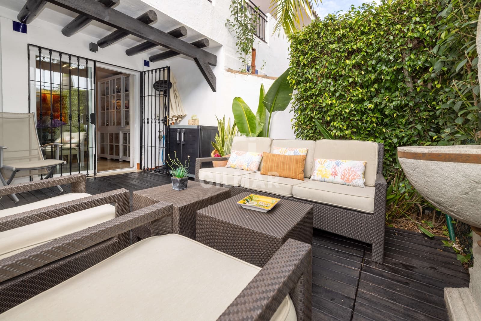 3 Zimmer Doppelhaus zu verkaufen in Nueva Andalucia mit Pool Garage - 749.000 € (Ref: 9747406)