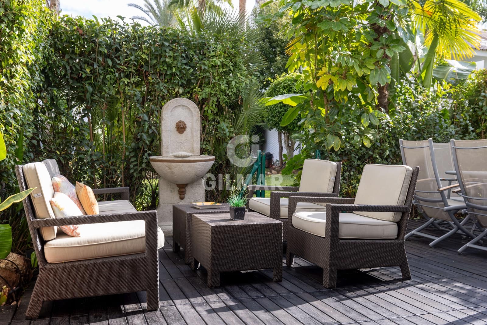 3 Zimmer Doppelhaus zu verkaufen in Nueva Andalucia mit Pool Garage - 749.000 € (Ref: 9747406)